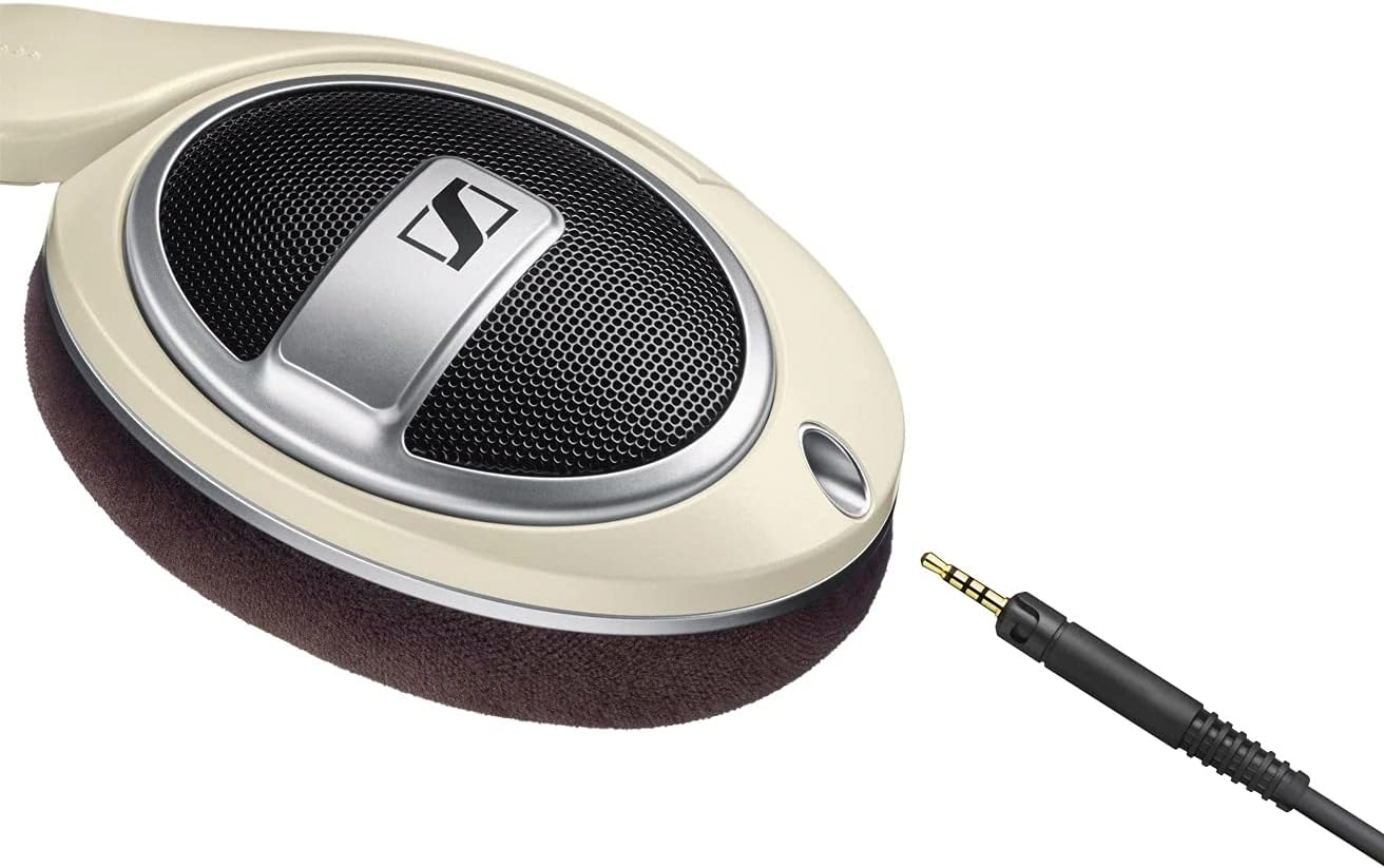 Sennheiser HD 599 koptelefoon met ronde oren en open achterkant - ivoor
